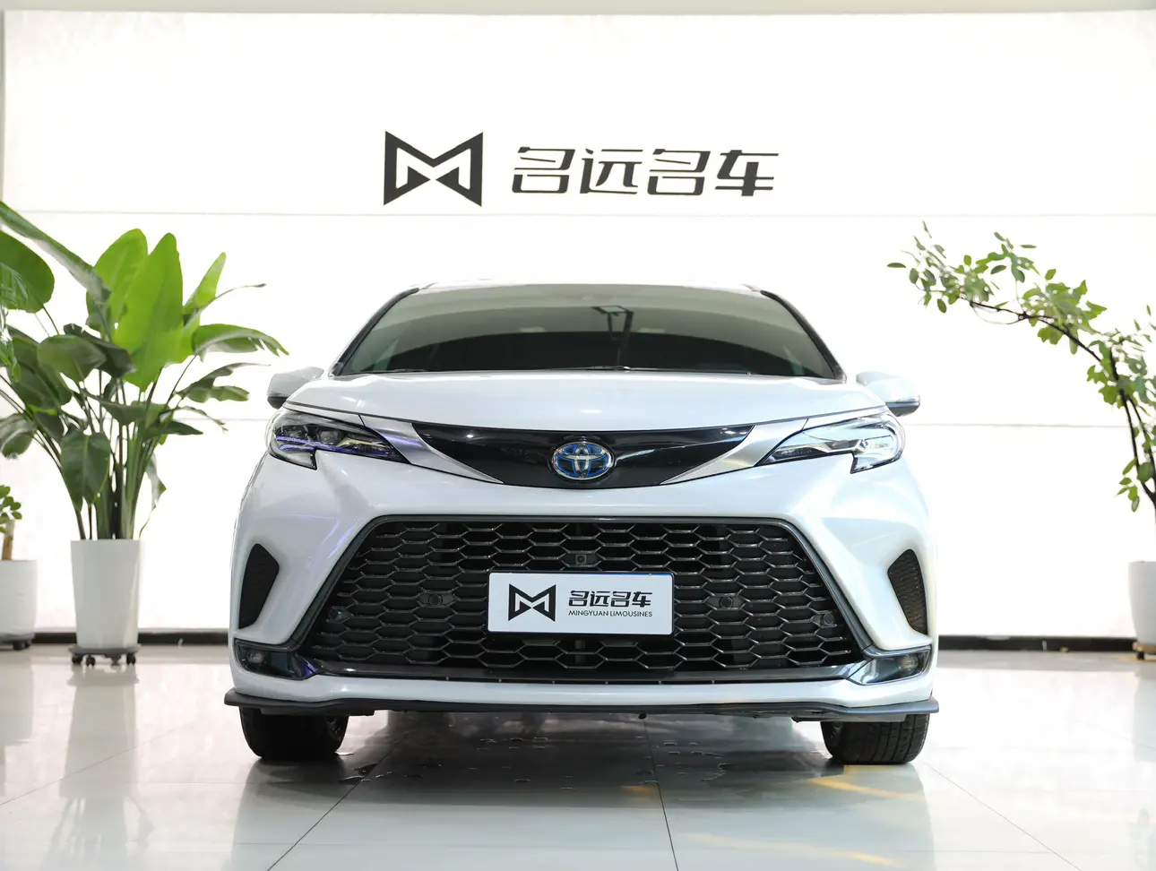 Toyota Granvia  из Китая