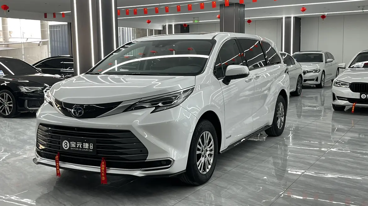 Toyota Sienna  из Китая