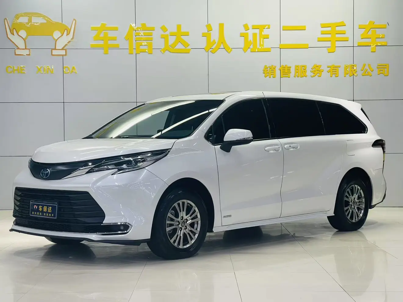 Toyota Sienna  из Китая