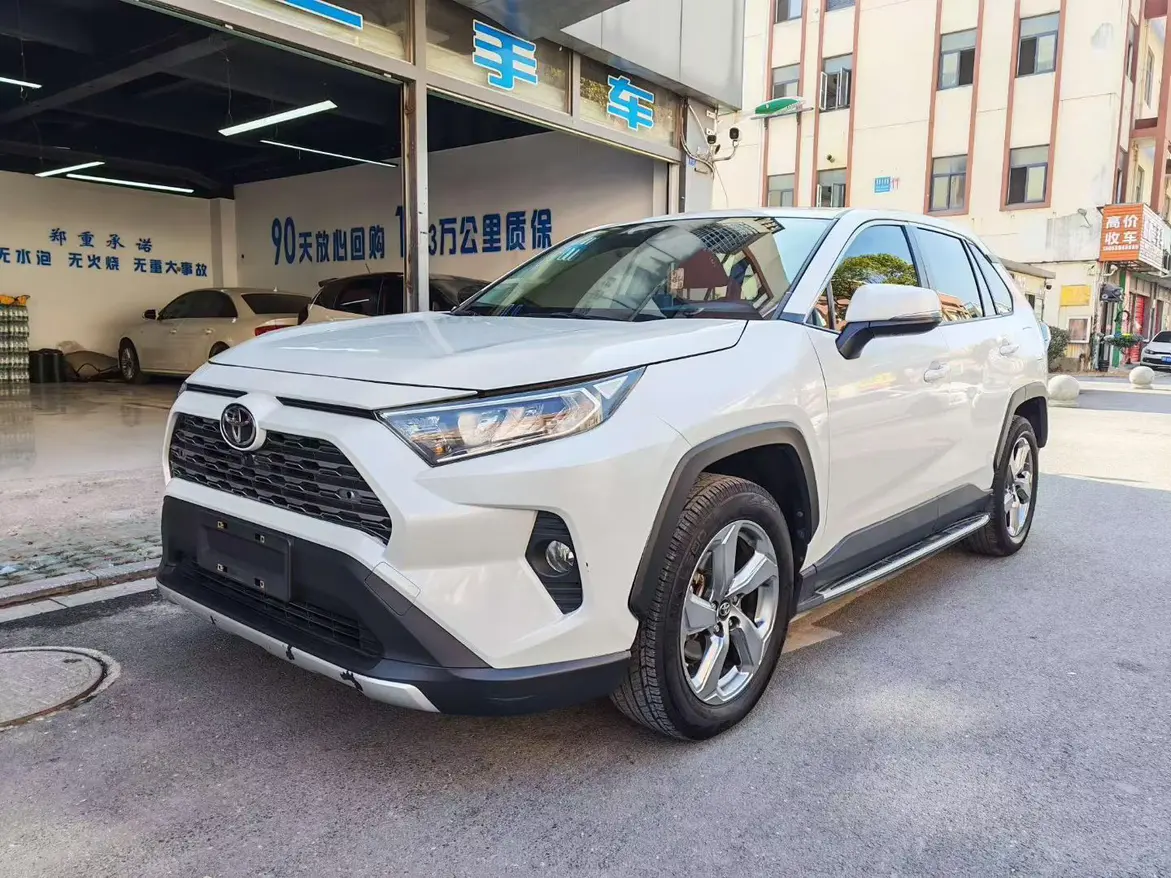 Toyota RAV4  из Китая