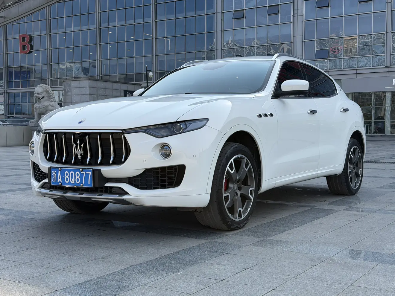 Maserati Levante  из Китая