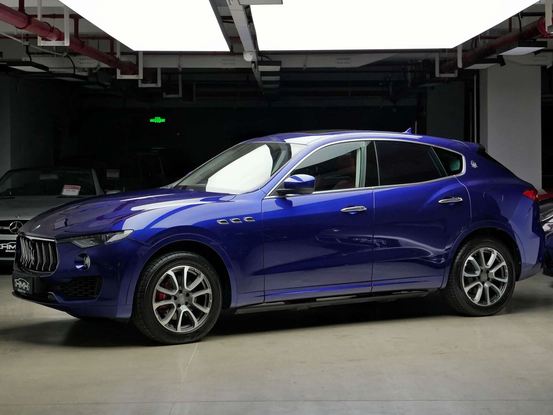 Maserati Levante  из Китая