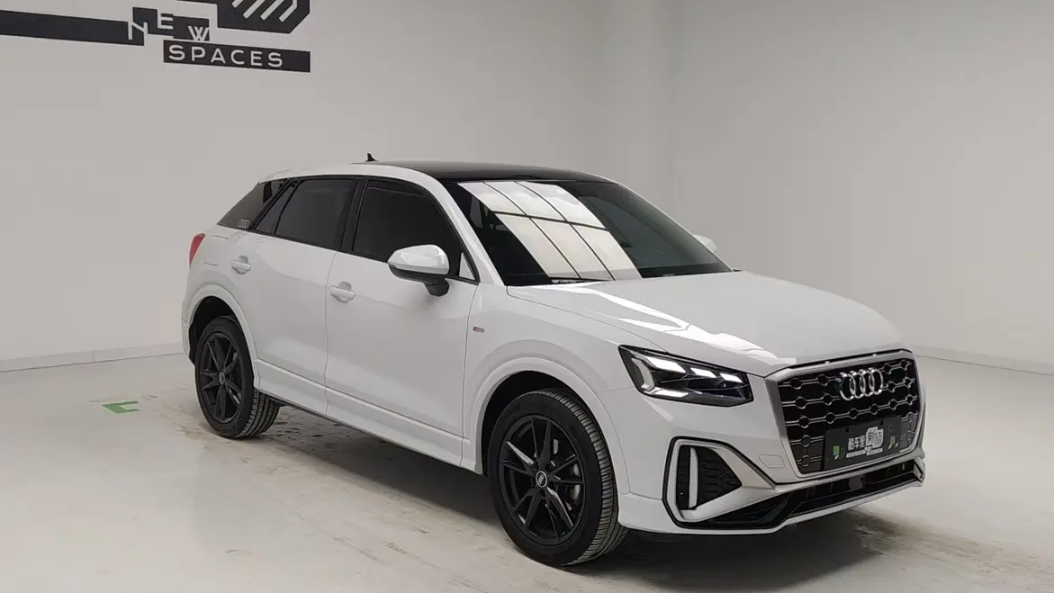 Audi Q2L  из Китая