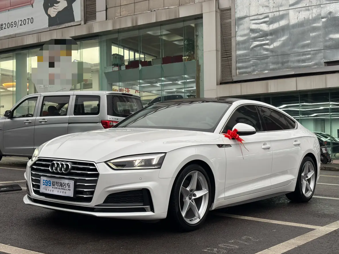 Audi A5  из Китая