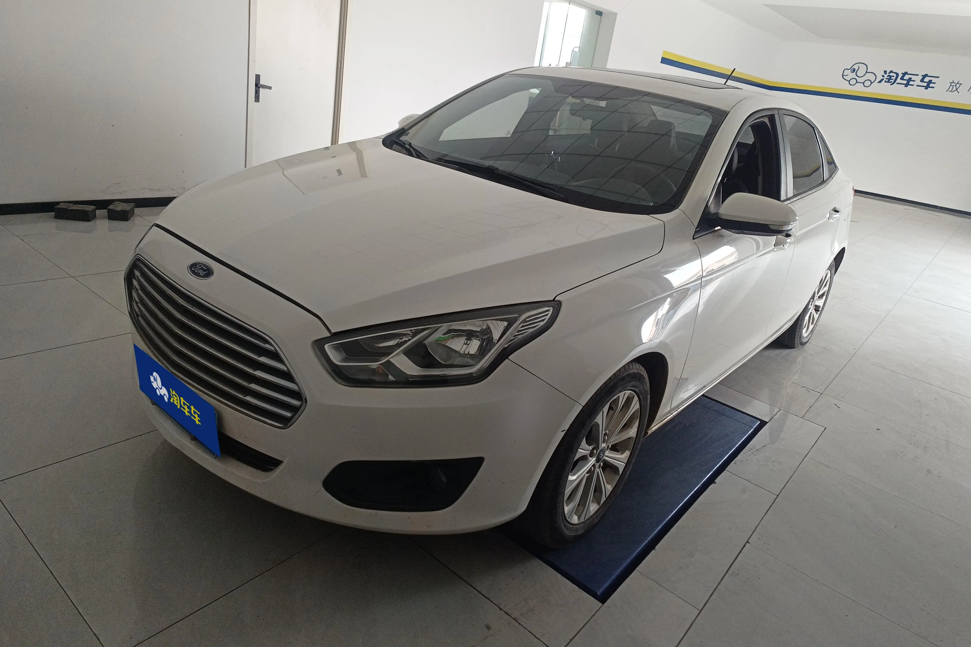 Ford Forrest  из Китая