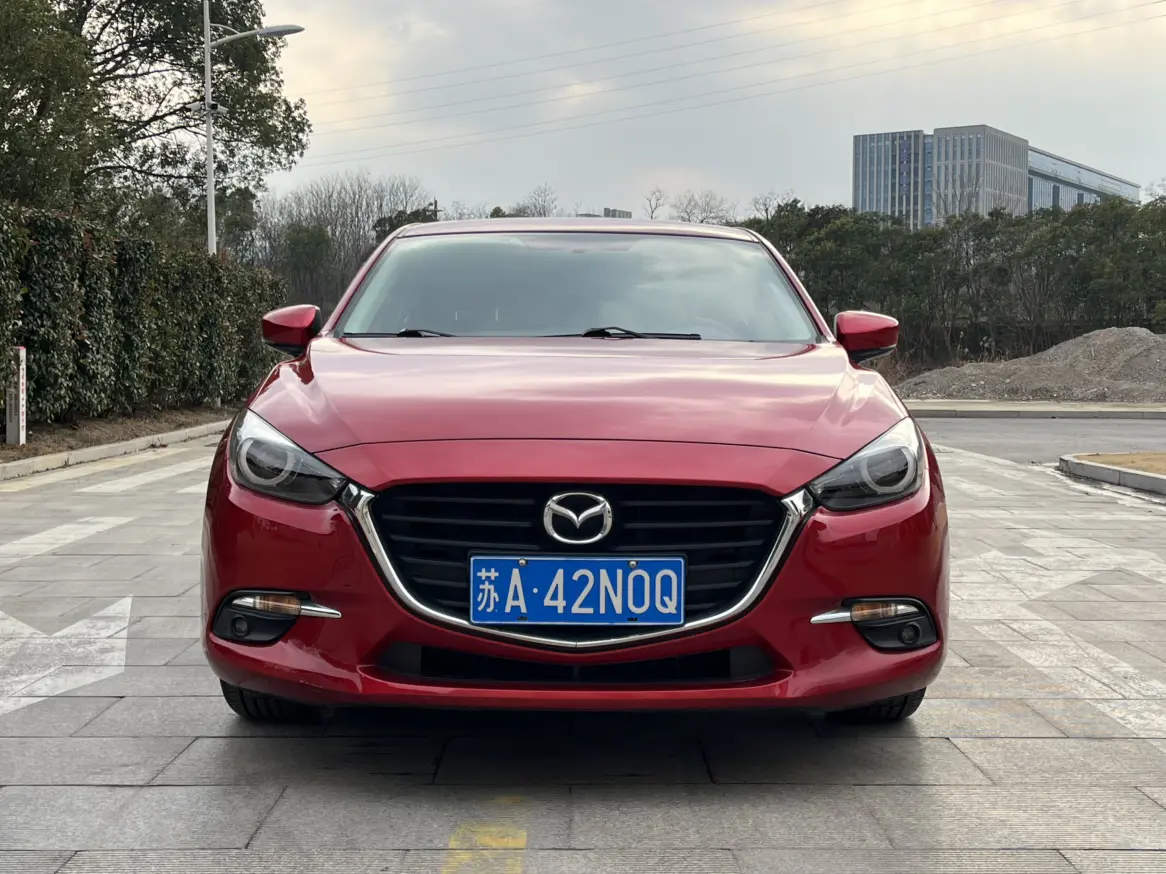 Mazda Axela (Mazda3)  из Китая