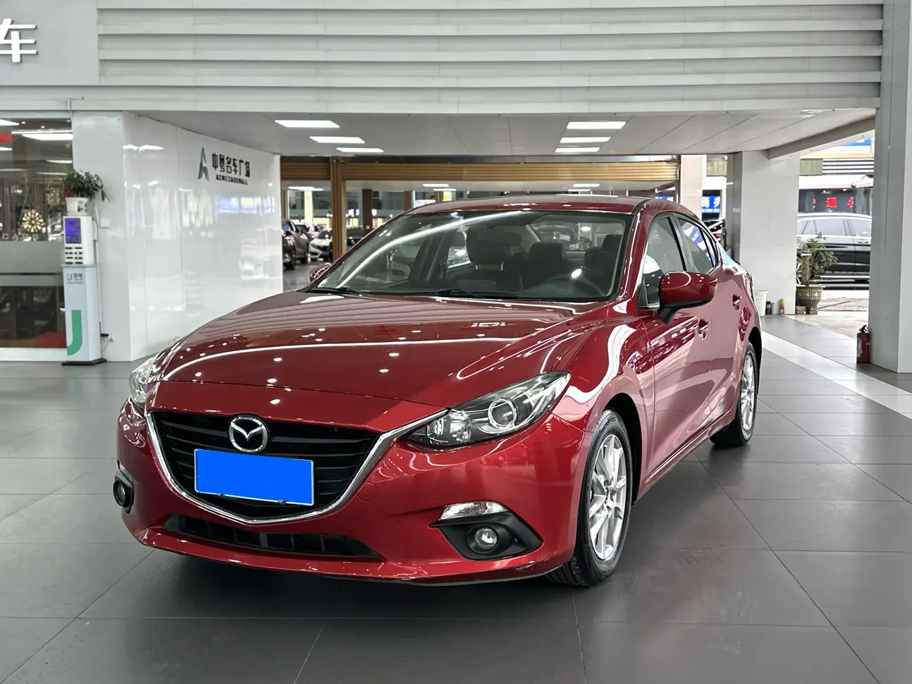 Mazda Axela (Mazda3)  из Китая