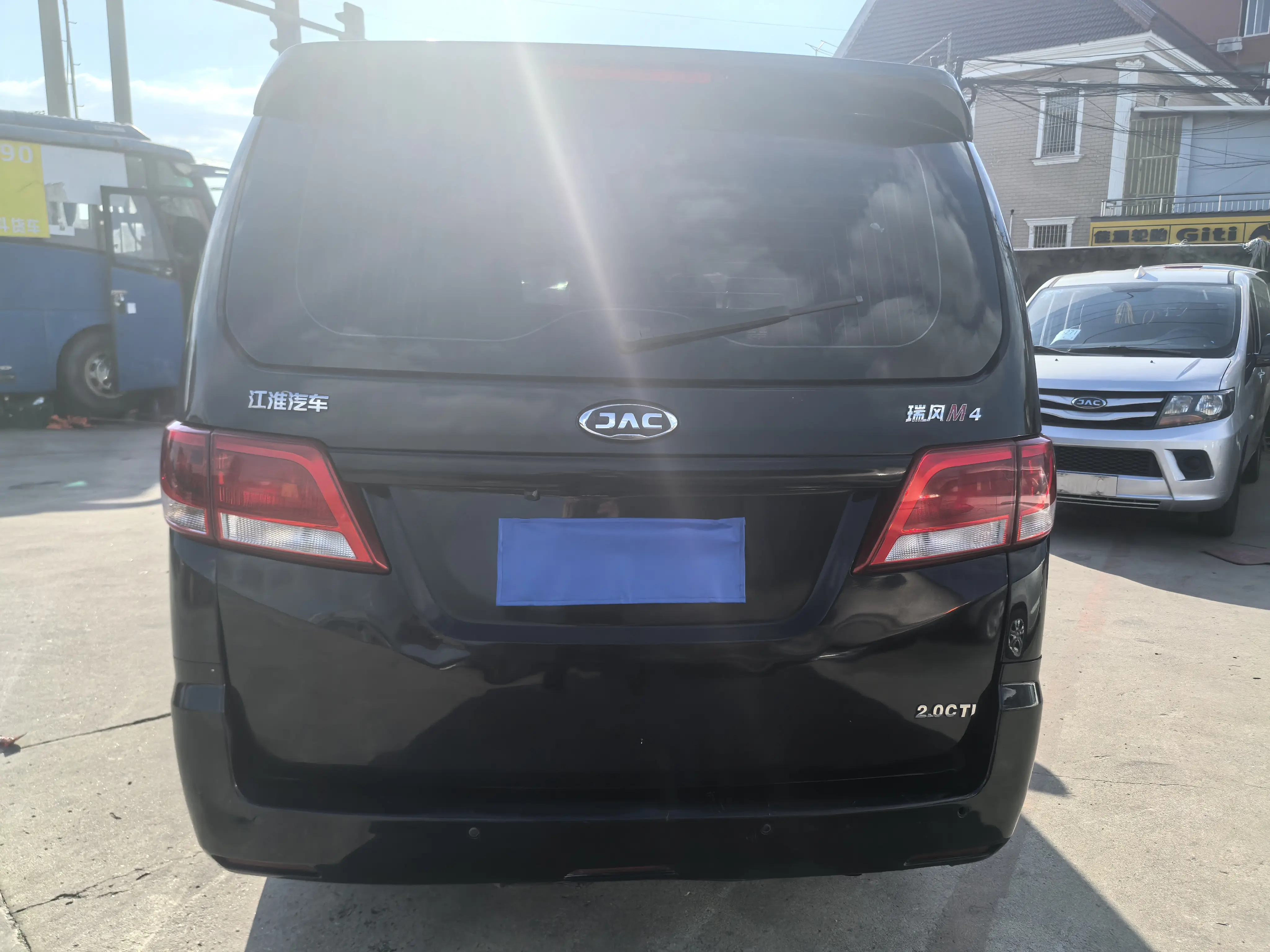 JAC Ruifeng M4  из Китая