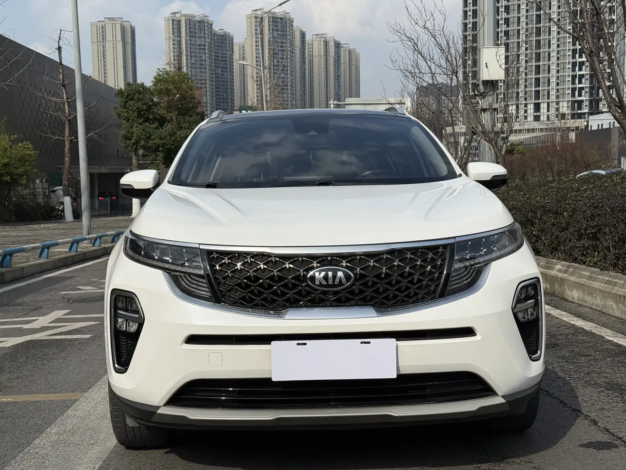 Kia KX5  из Китая