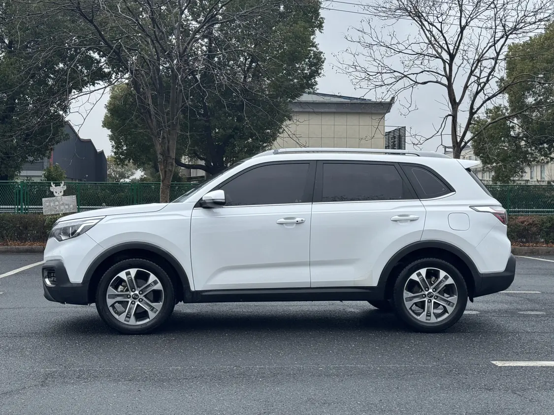 Kia Sportage  из Китая