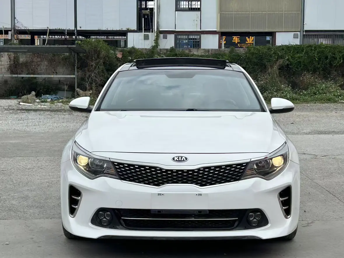 Kia K5  из Китая