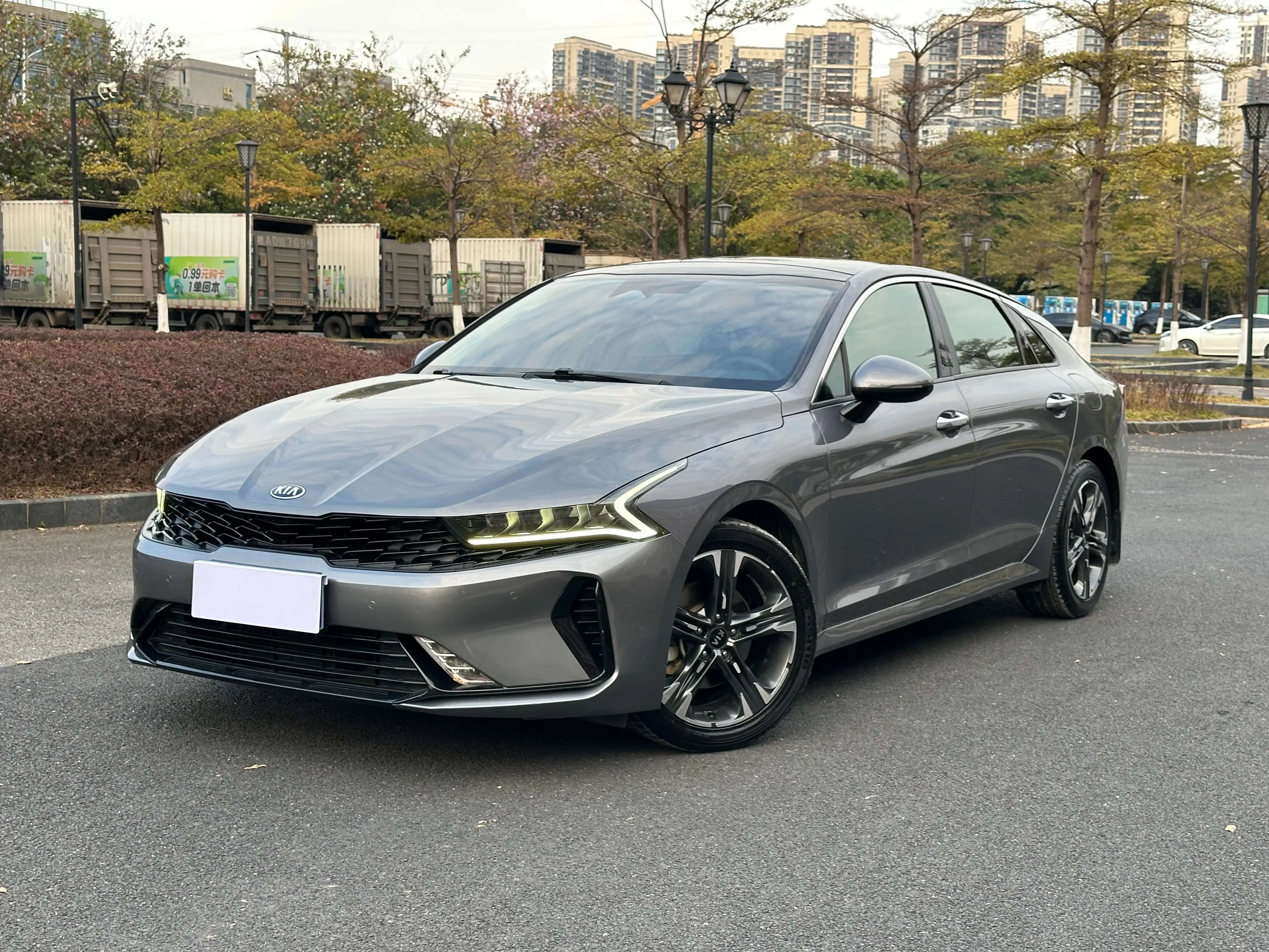 Kia K5  из Китая