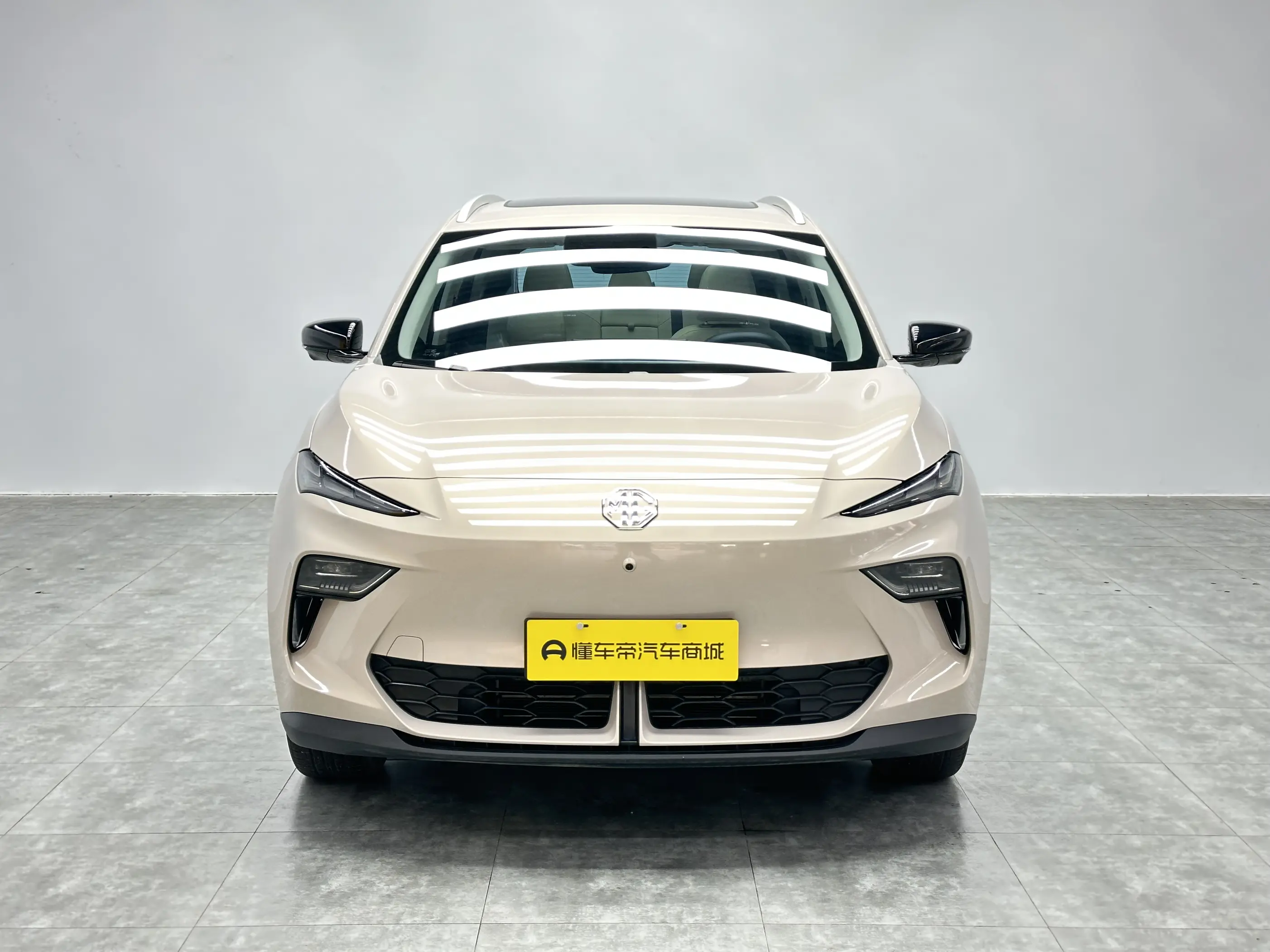 MG ES5  из Китая