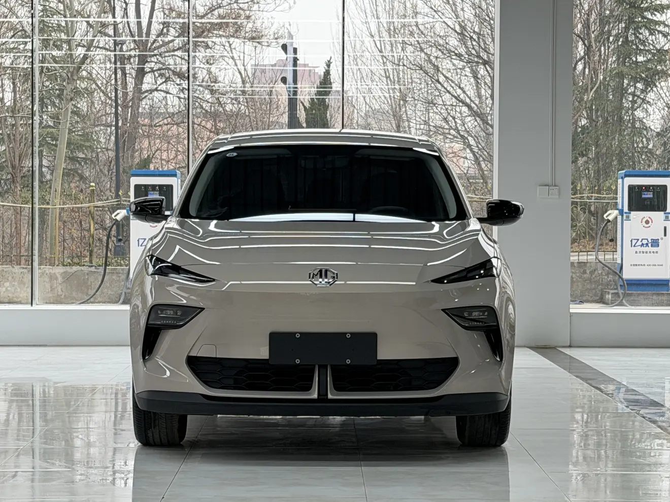 MG ES5  из Китая