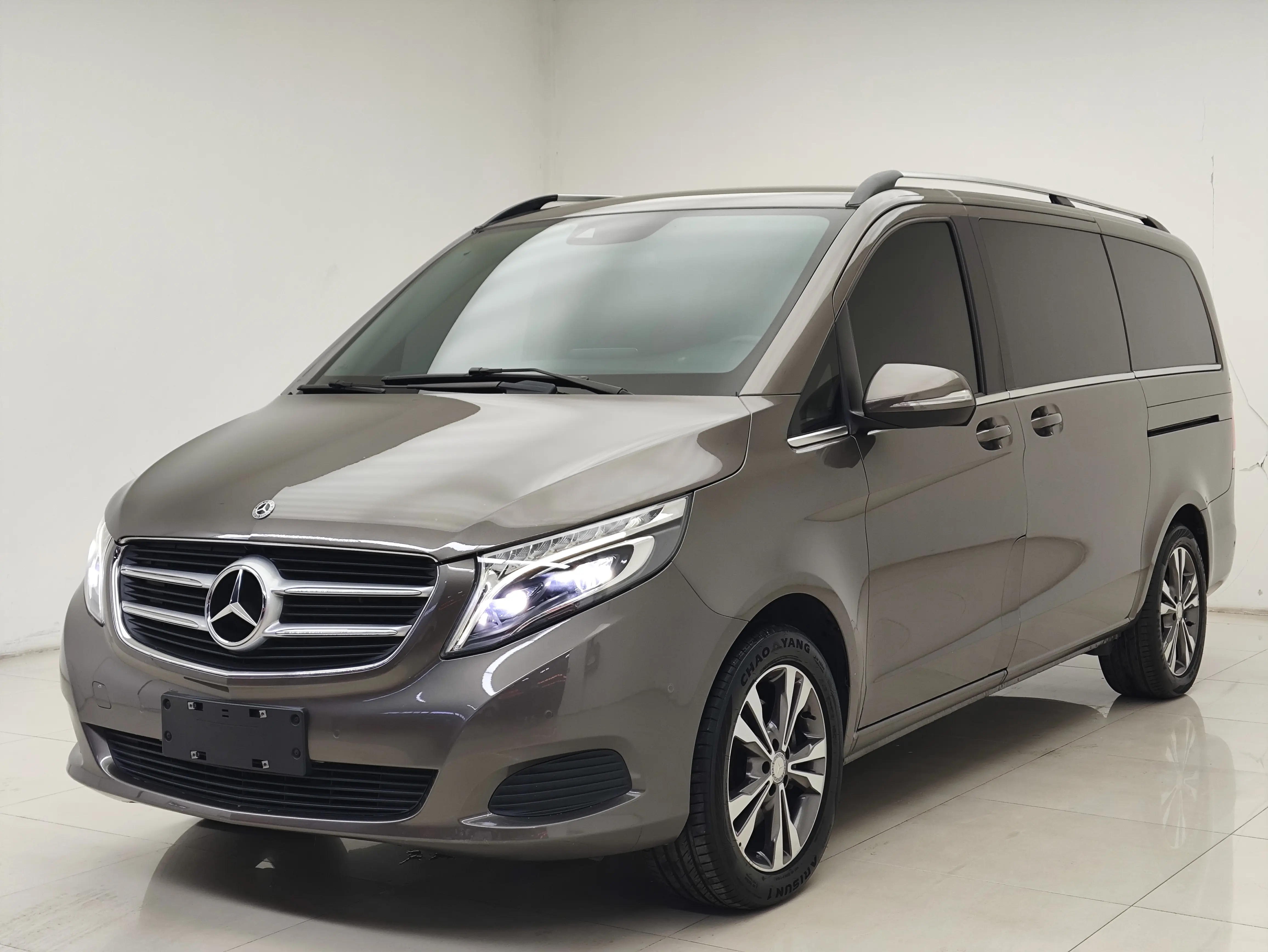 Mercedes-Benz Mercedes Benz V Class  из Китая