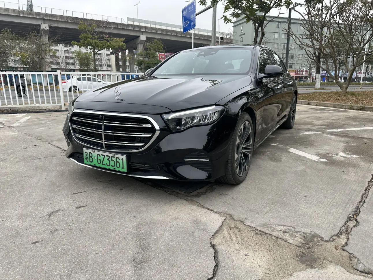 Mercedes-Benz E-Class PHEV  из Китая