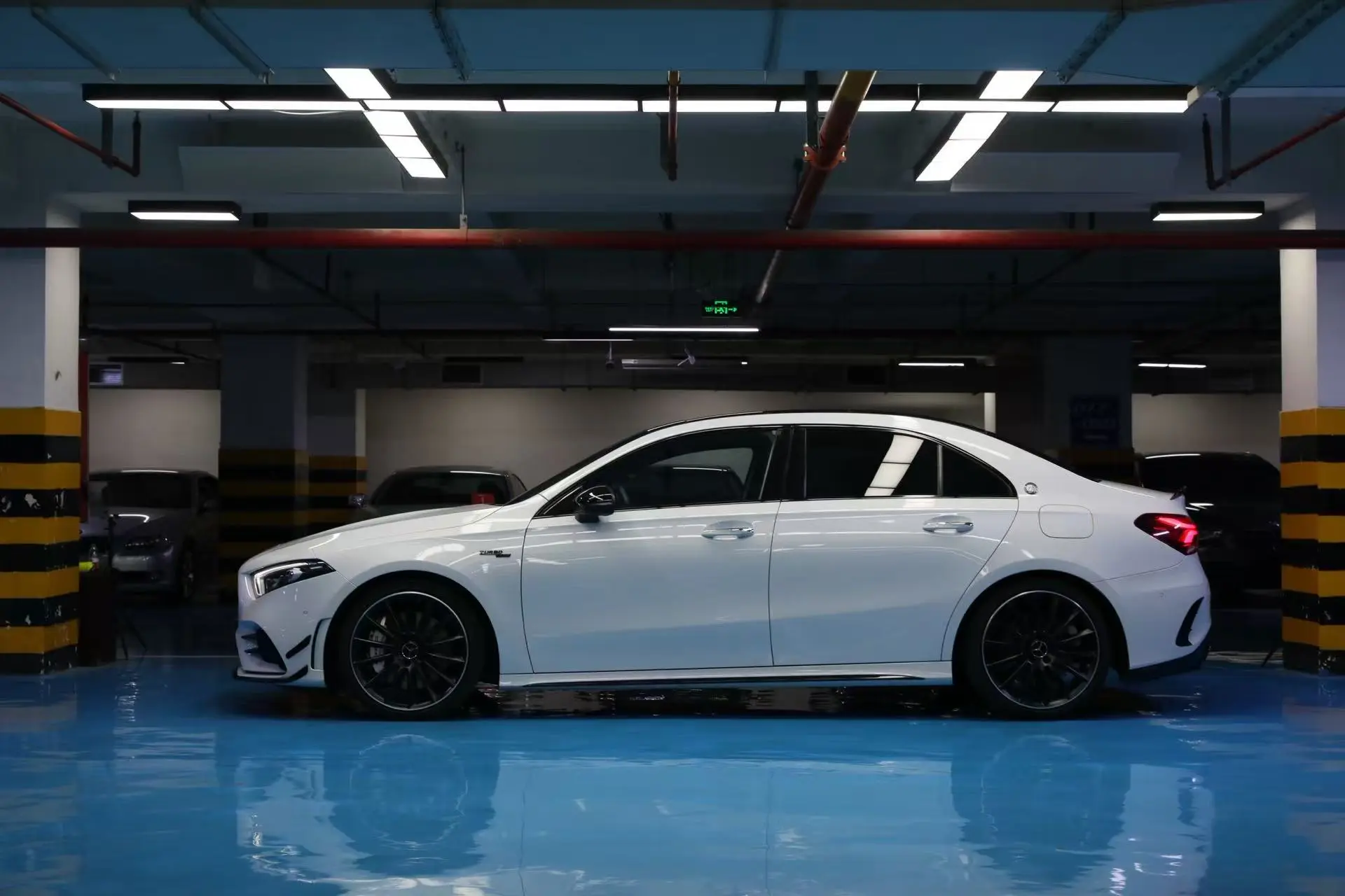 Mercedes-Benz A-Class AMG  из Китая