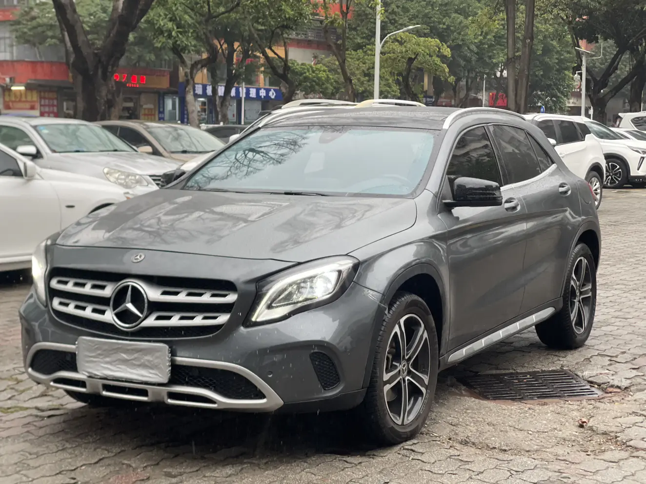 Mercedes-Benz GLA  из Китая