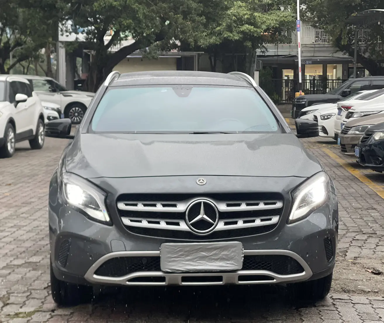 Mercedes-Benz GLA  из Китая