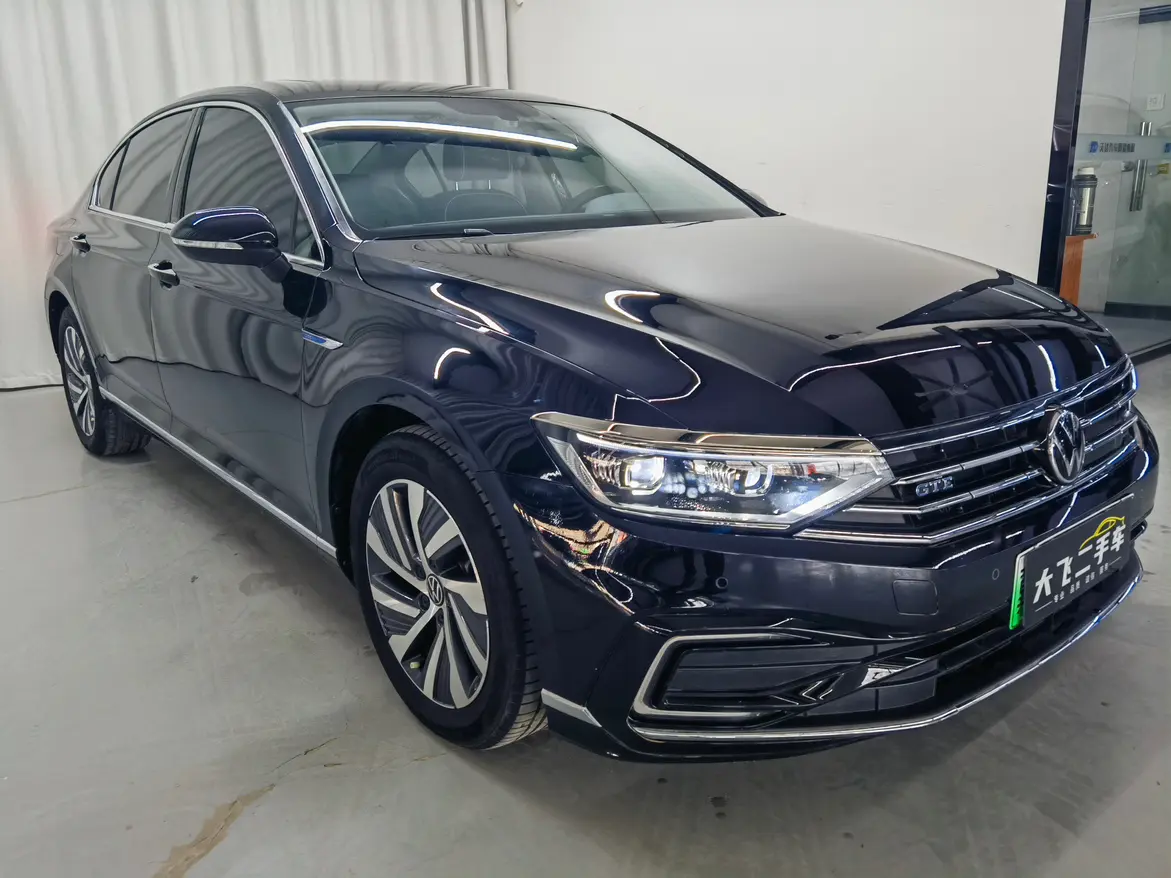 Volkswagen Magotan PHEV  из Китая