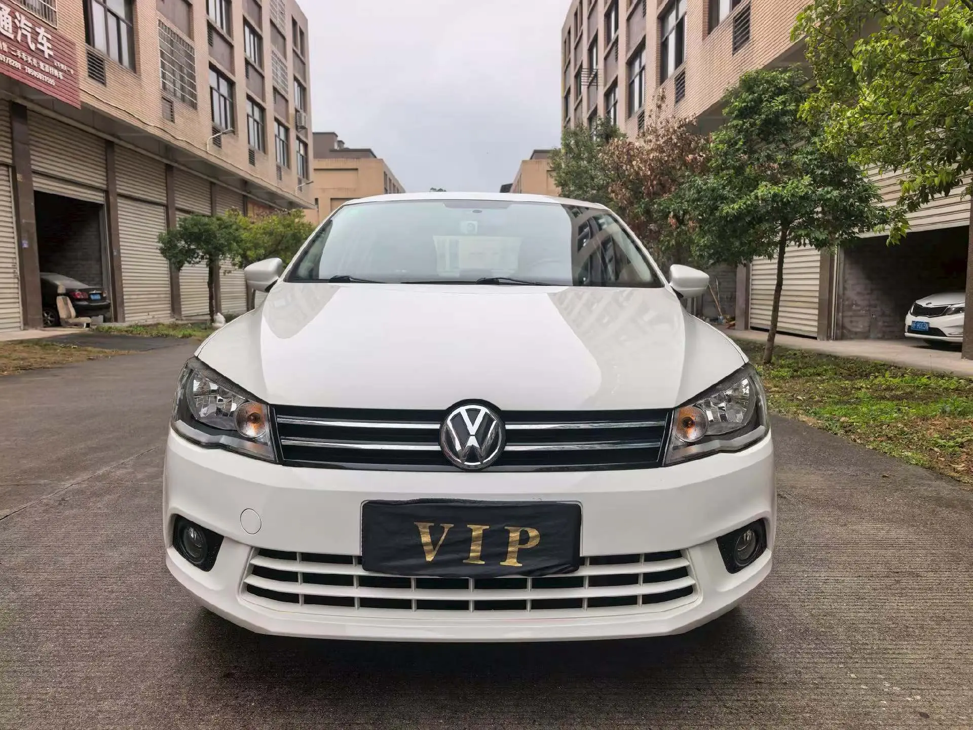 Volkswagen Jetta  из Китая