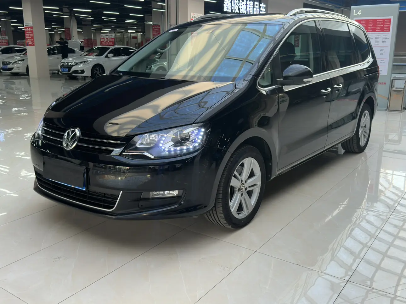 Volkswagen Sharon  из Китая