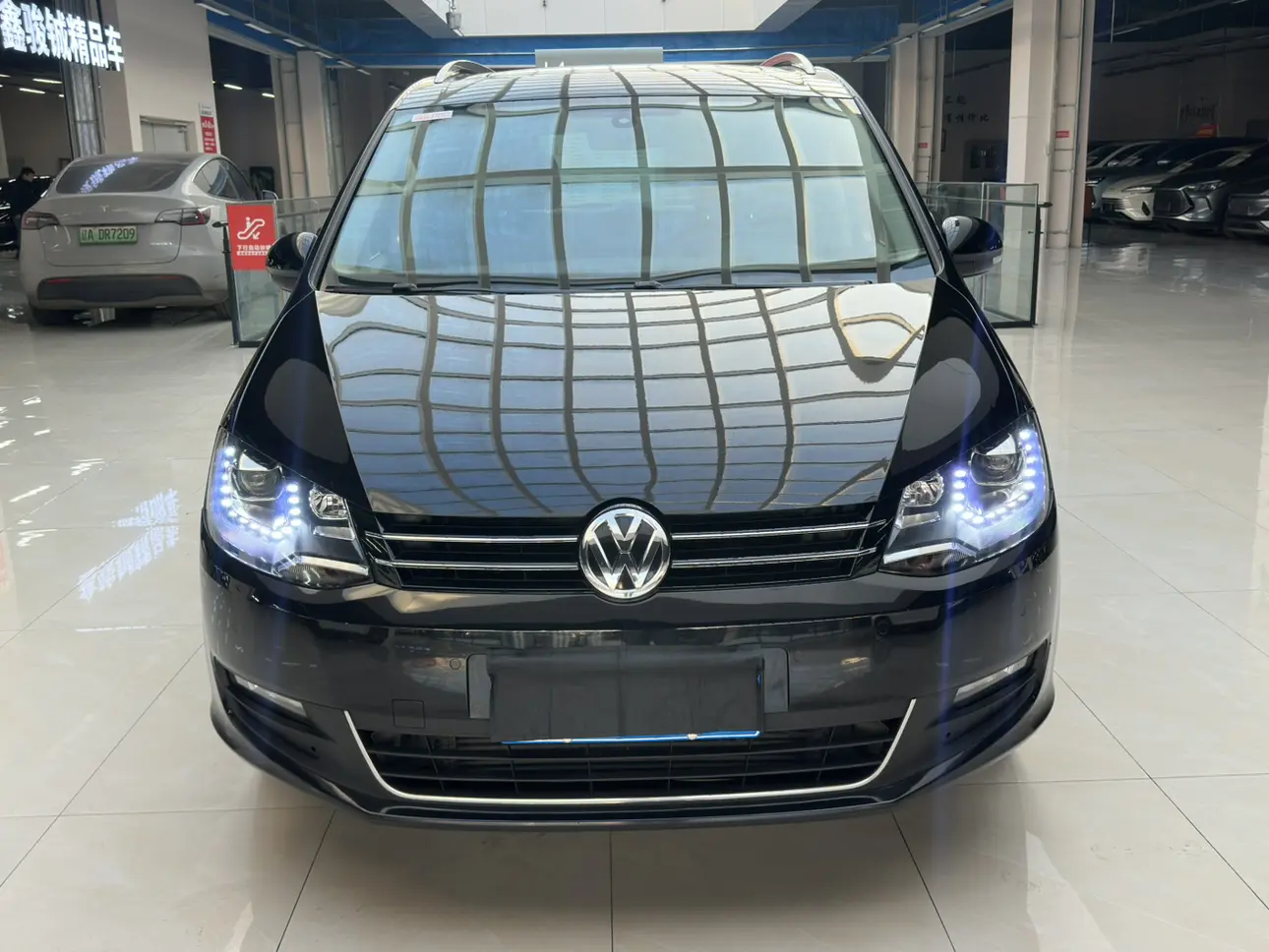 Volkswagen Sharon  из Китая
