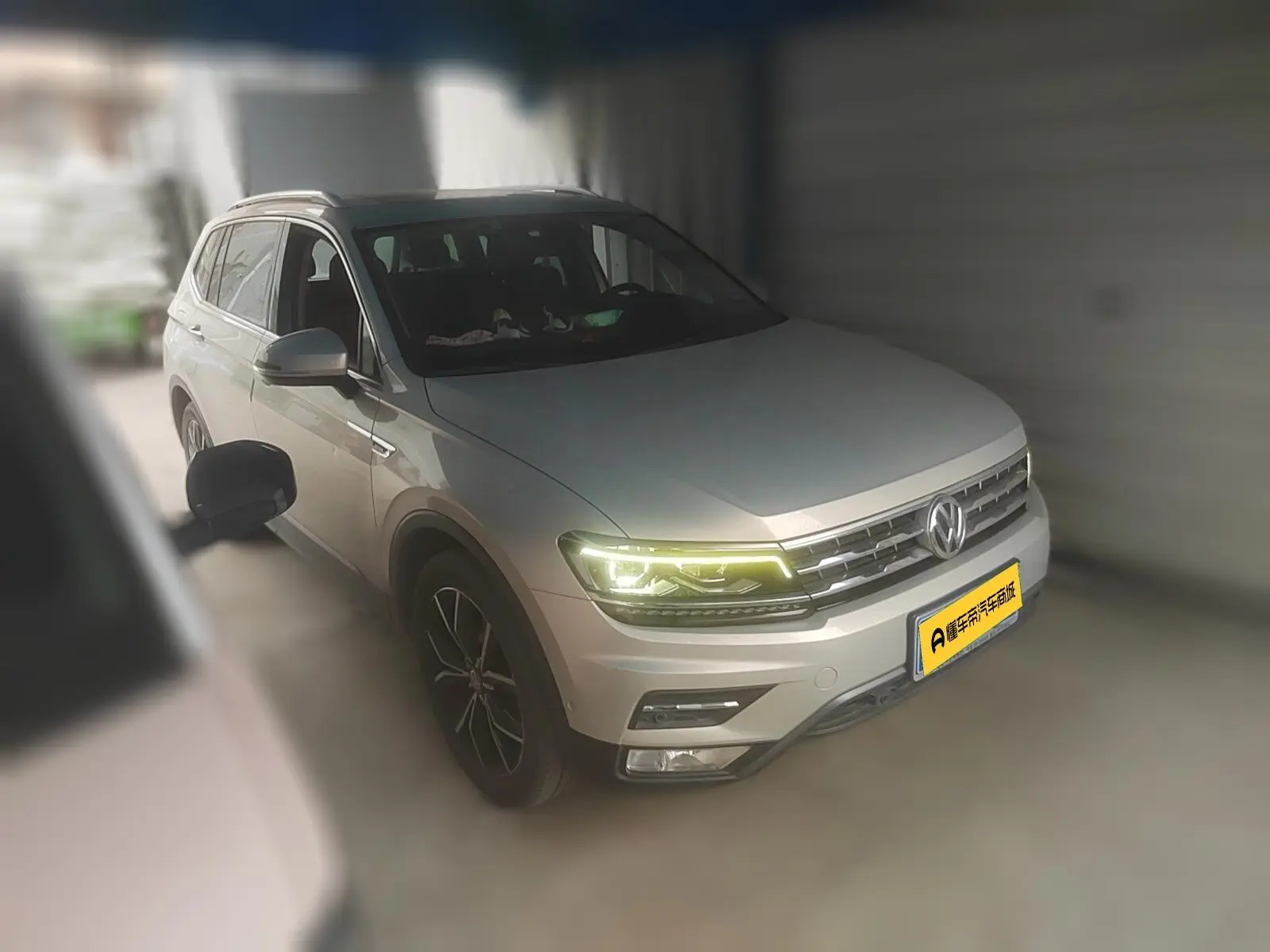 Volkswagen Tiguan L  из Китая
