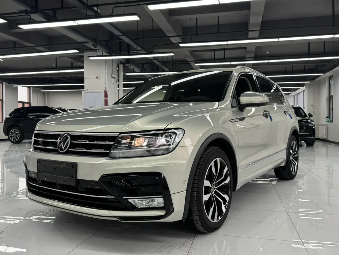 Volkswagen Tiguan L  из Китая