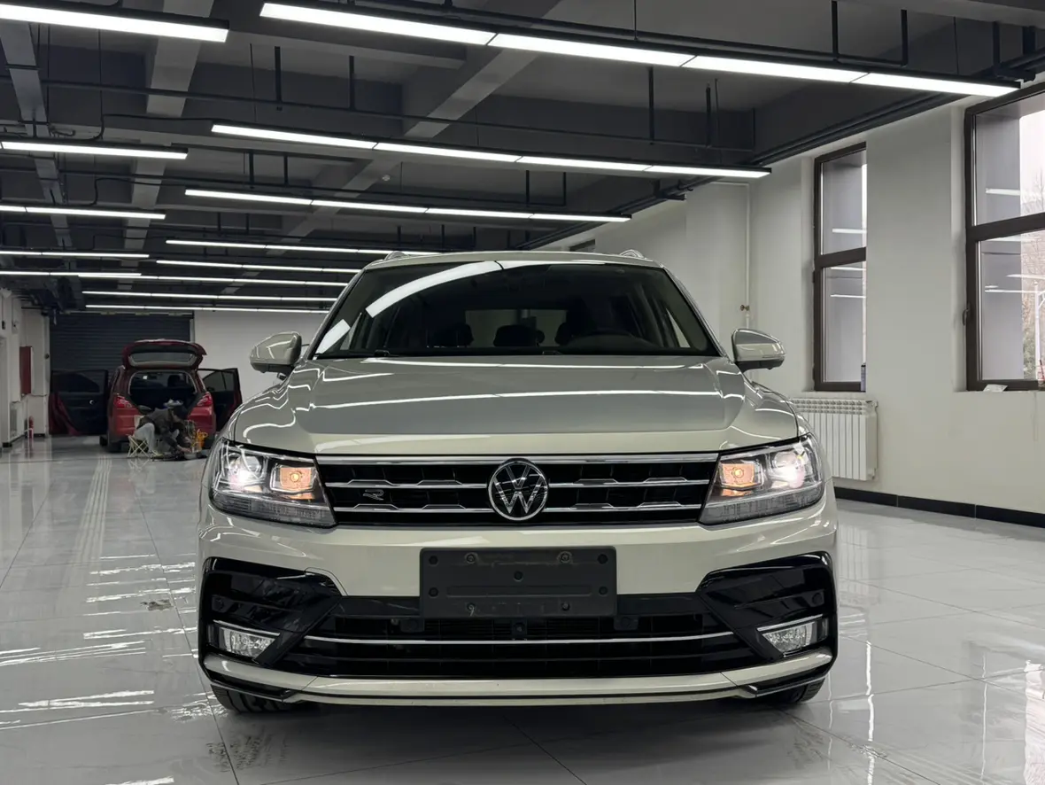 Volkswagen Tiguan L  из Китая