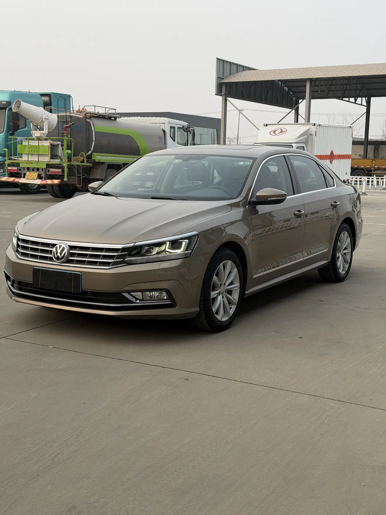 Volkswagen Passat  из Китая