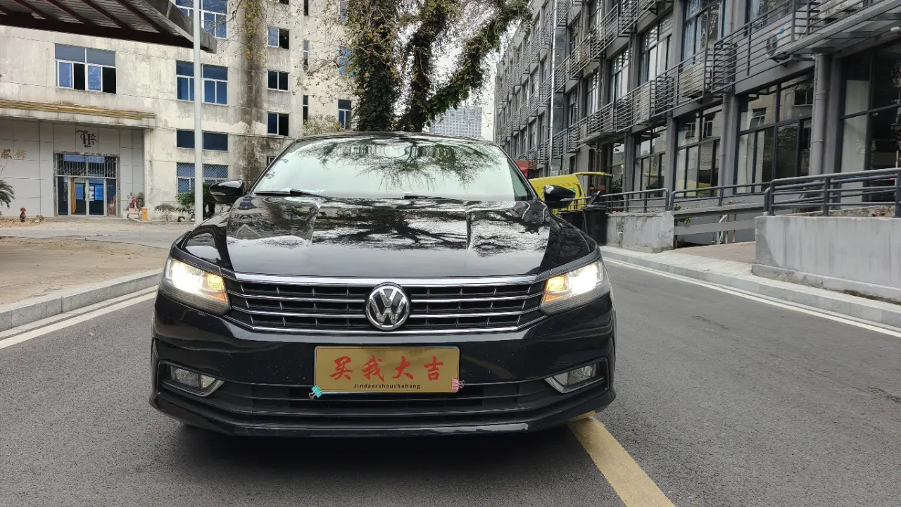 Volkswagen Passat  из Китая