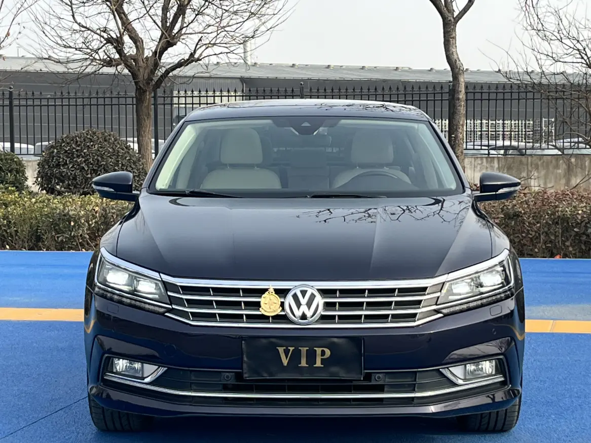 Volkswagen Passat  из Китая