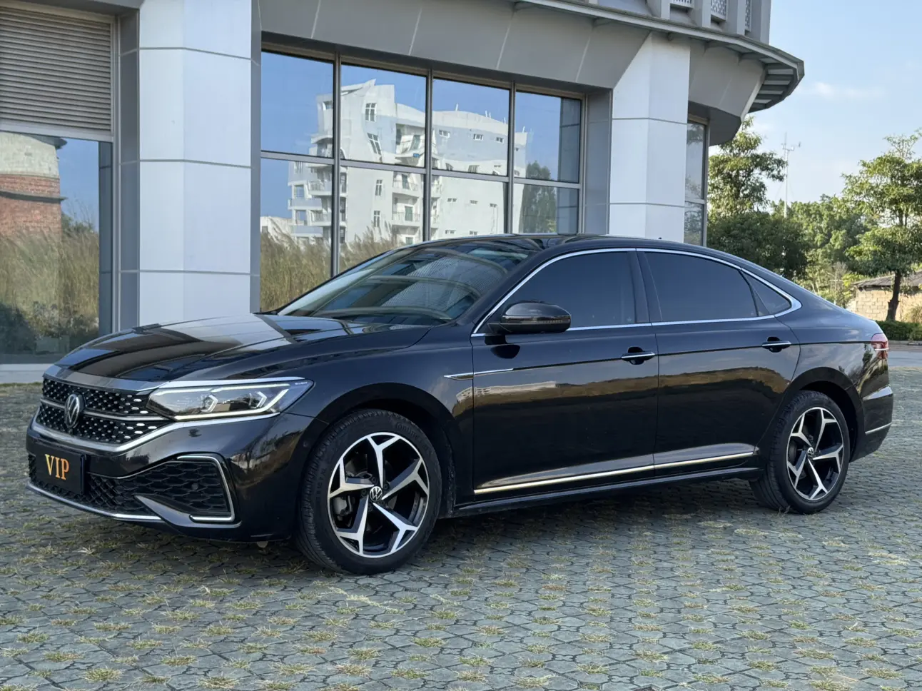 Volkswagen Passat  из Китая