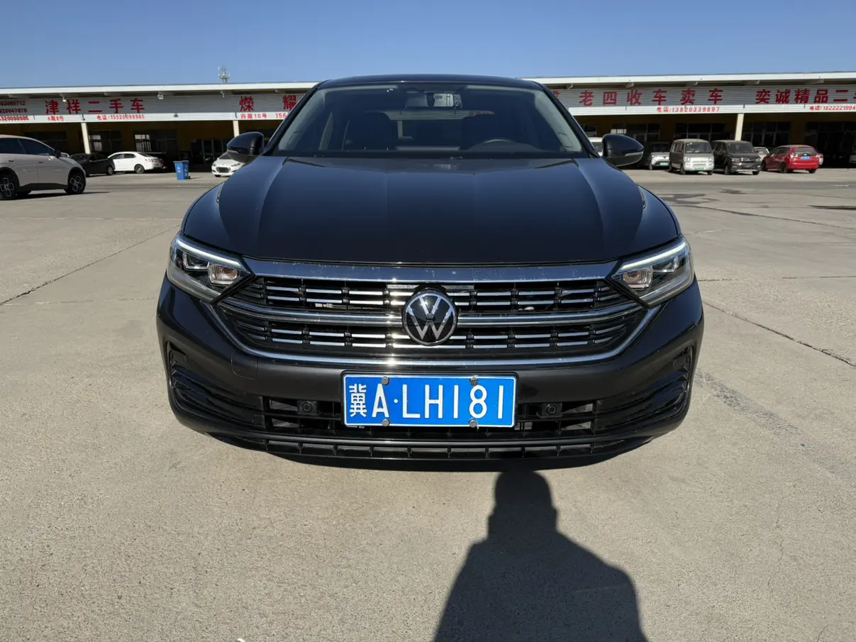 Volkswagen Sagitar  из Китая