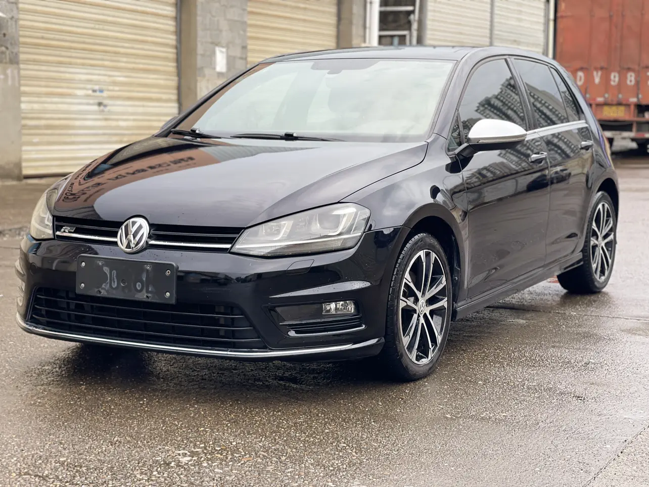 Volkswagen Golf  из Китая