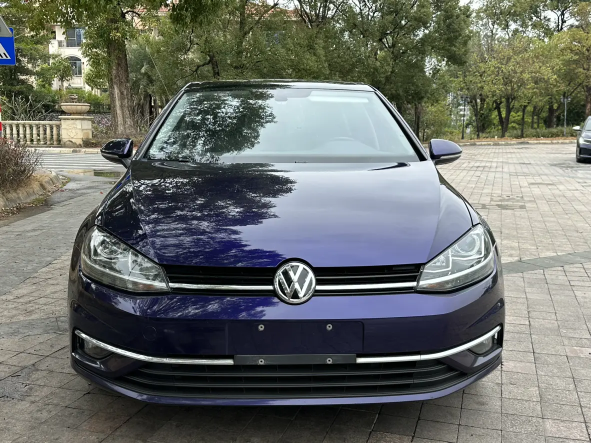 Volkswagen Golf  из Китая