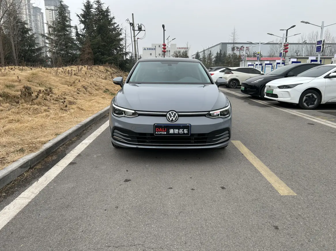 Volkswagen Golf  из Китая