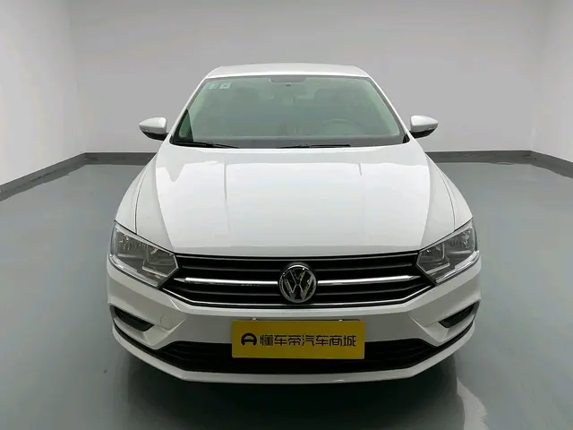 Volkswagen Bora  из Китая