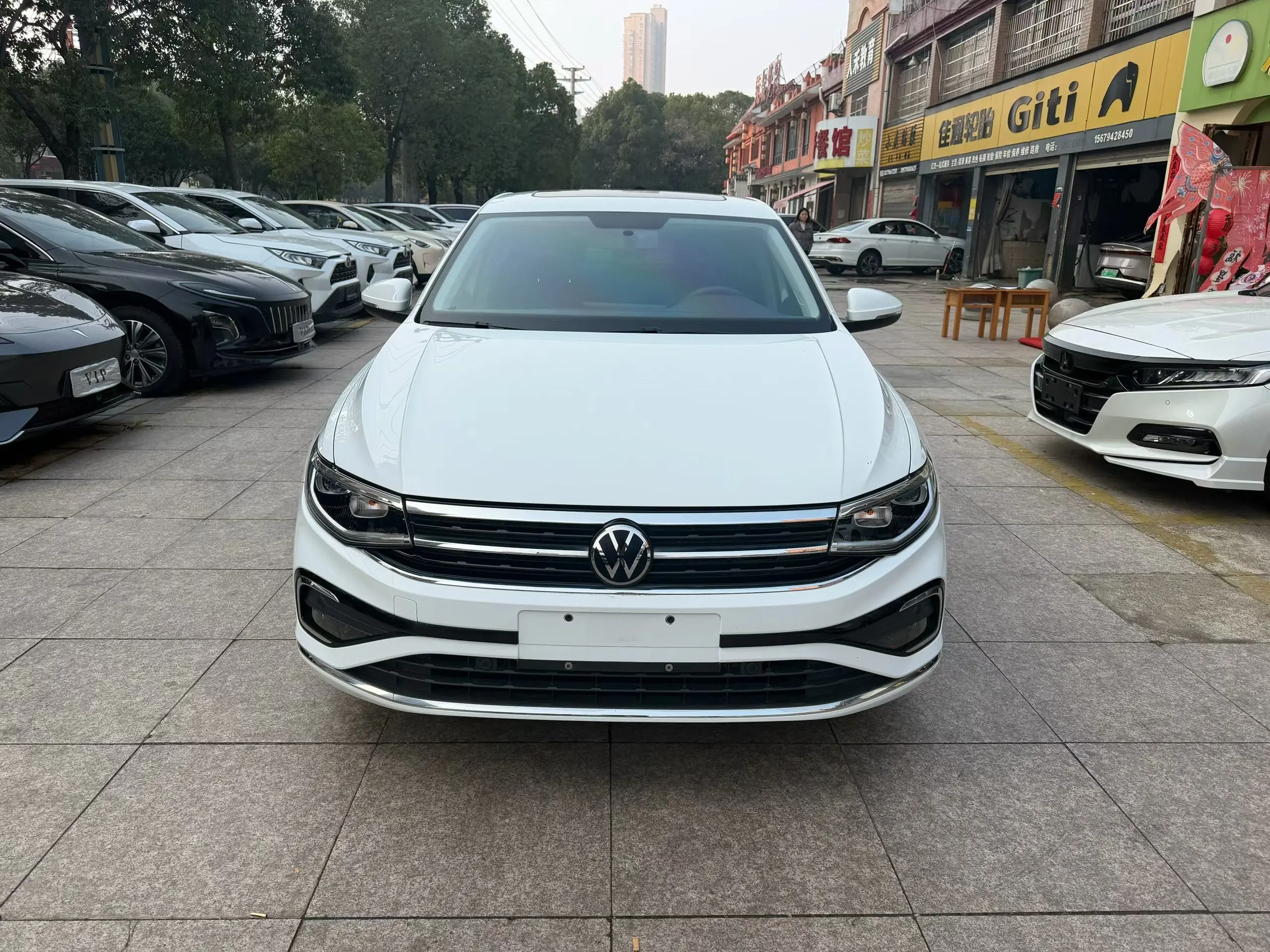 Volkswagen Bora  из Китая