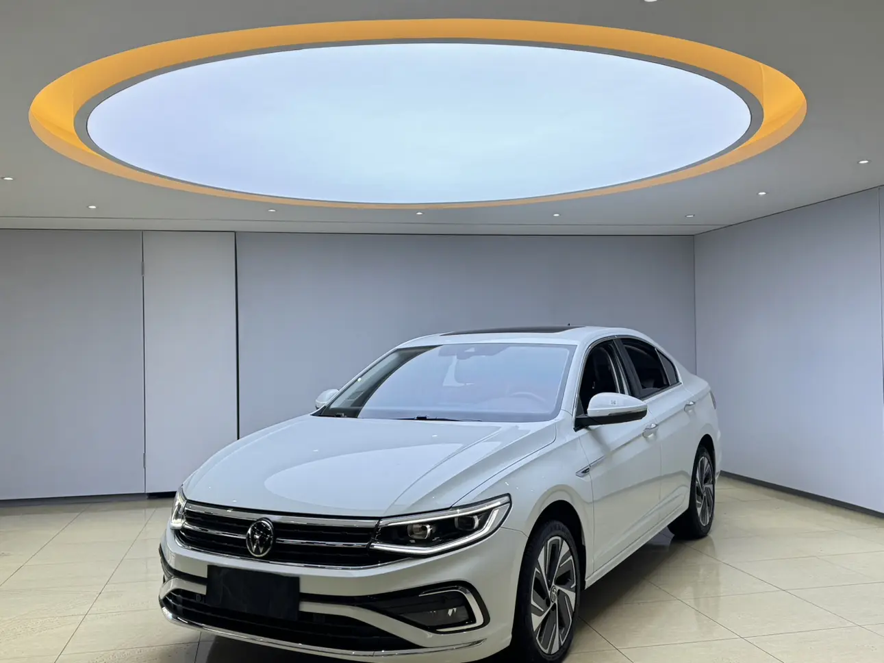 Volkswagen Bora  из Китая