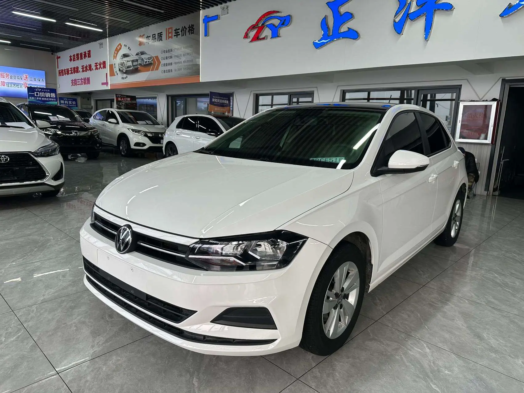 Volkswagen Polo  из Китая
