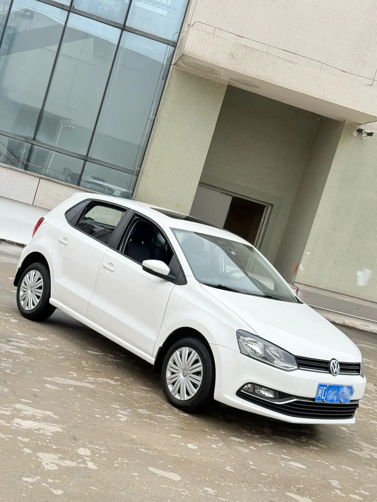 Volkswagen Polo  из Китая