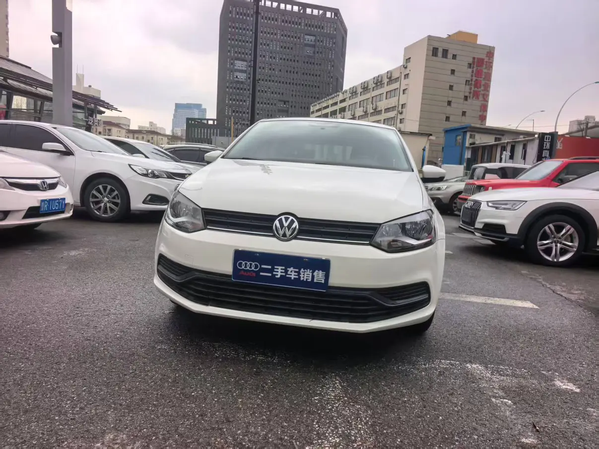Volkswagen Polo  из Китая