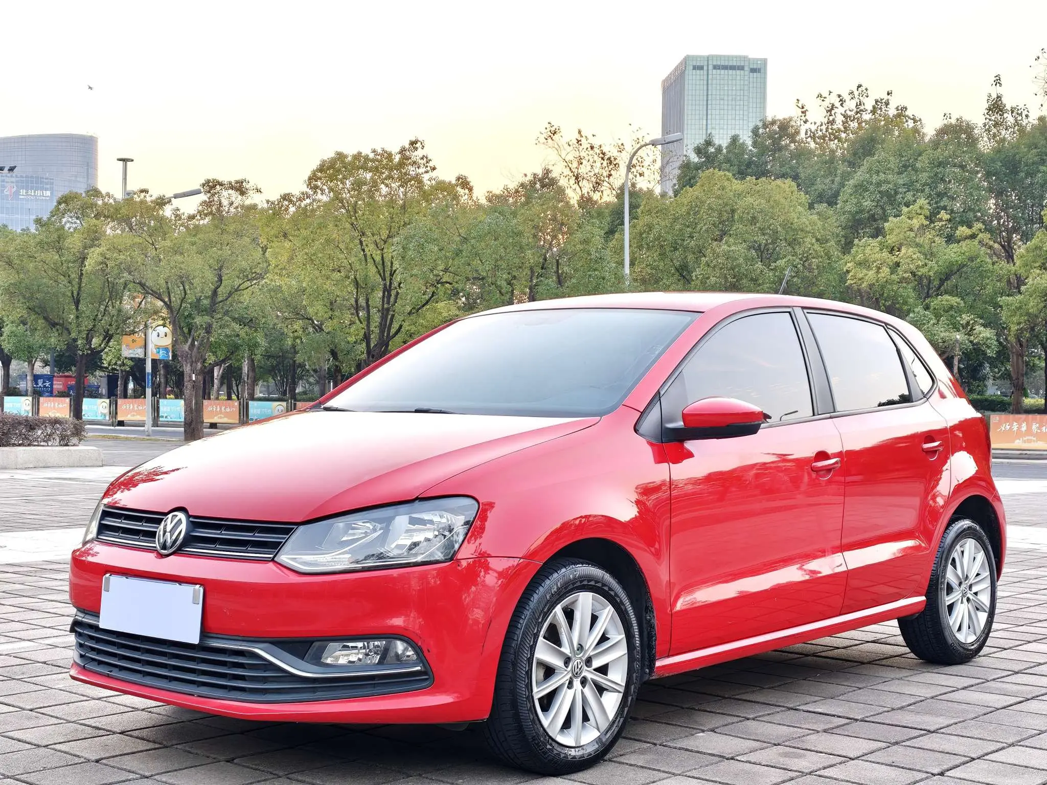 Volkswagen Polo  из Китая