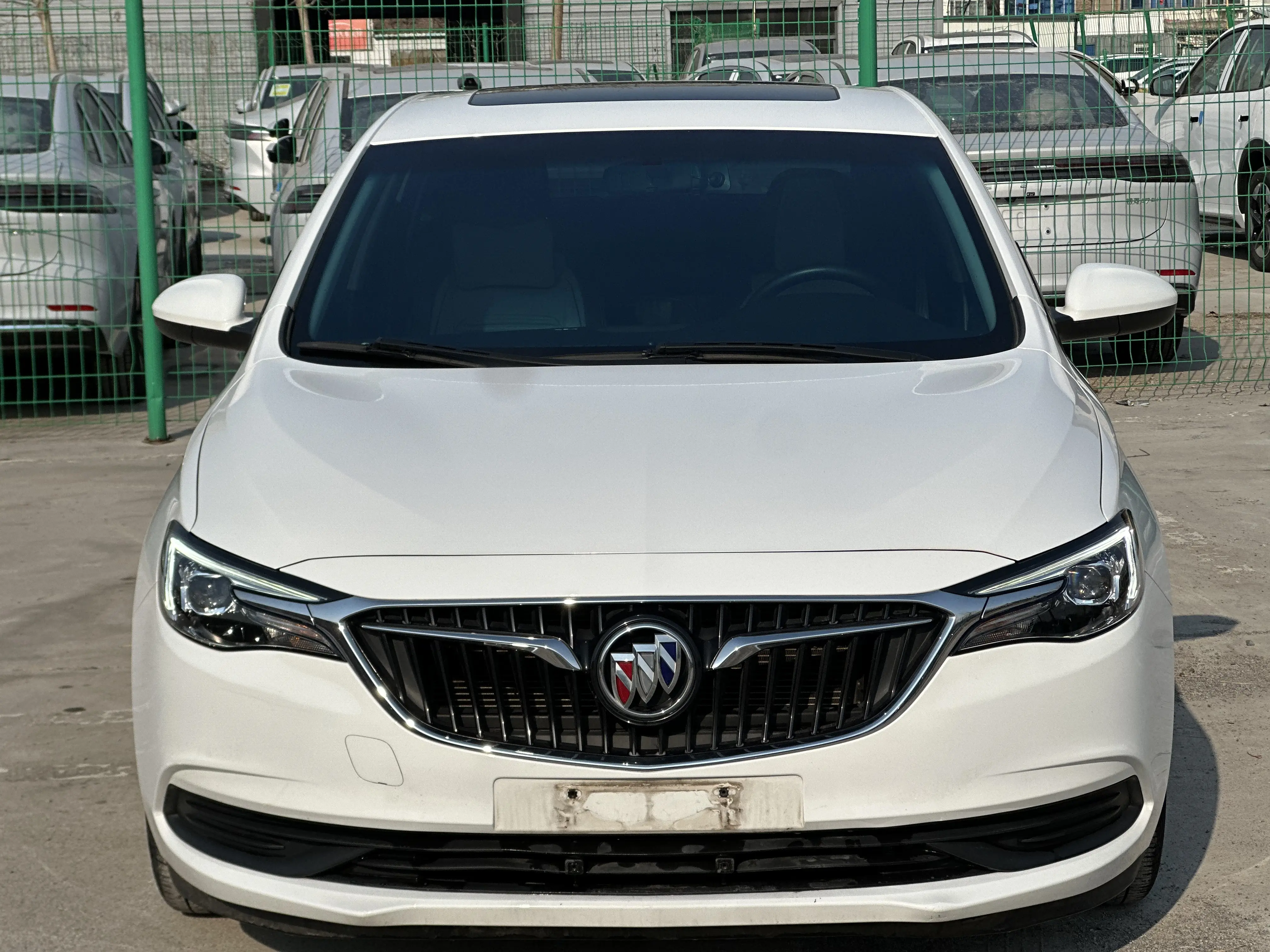 Buick Yinglang  из Китая