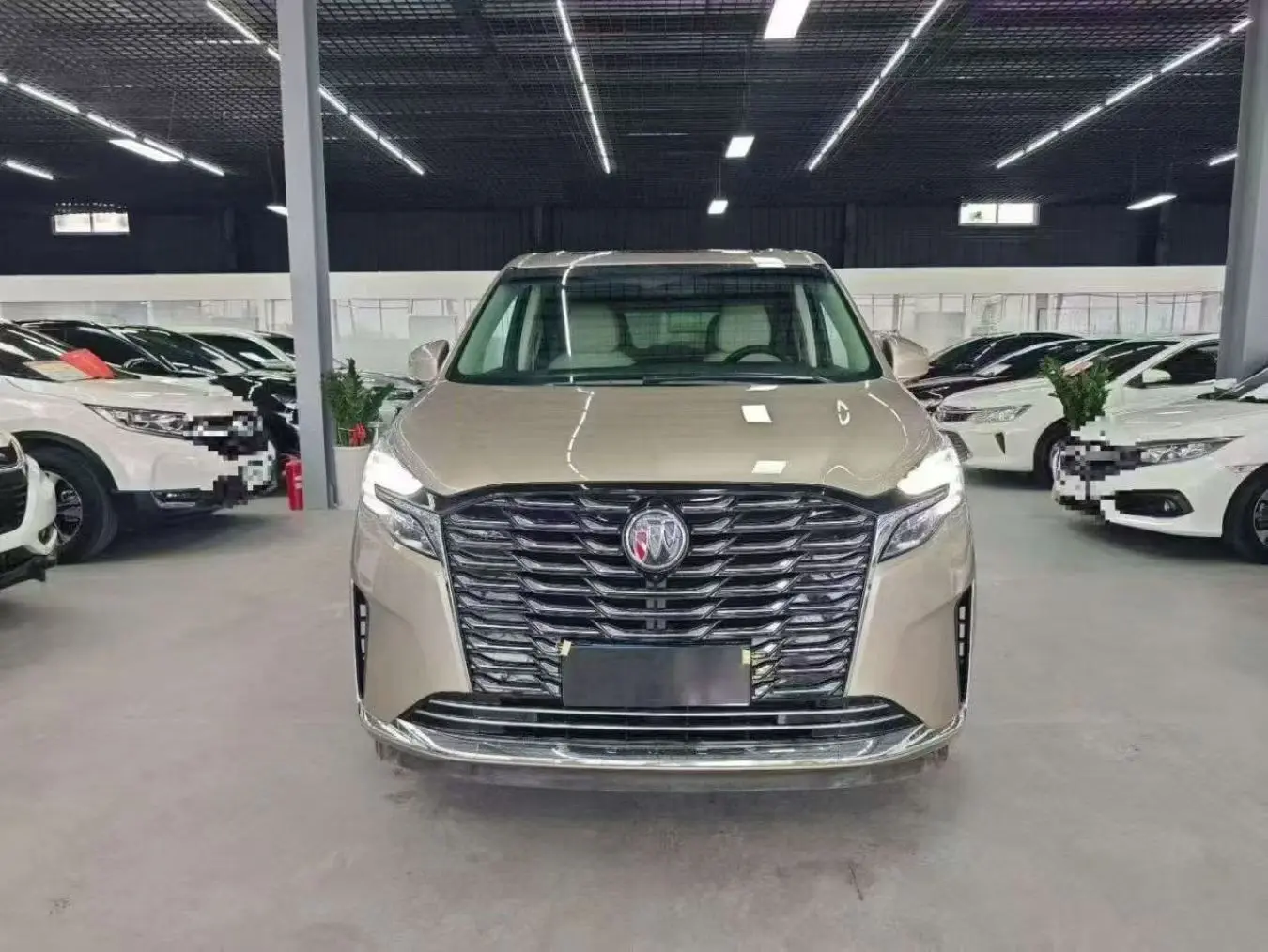 Buick GL8  из Китая