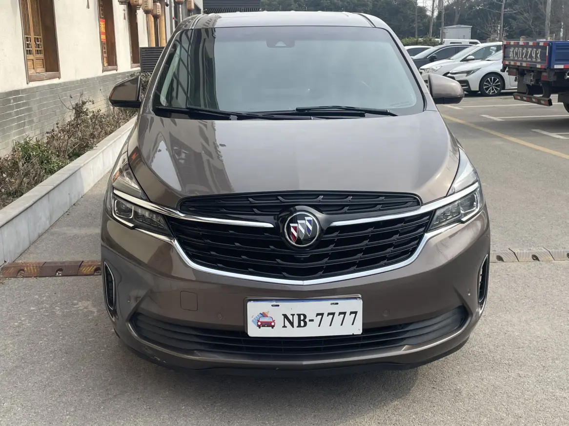 Buick GL8  из Китая