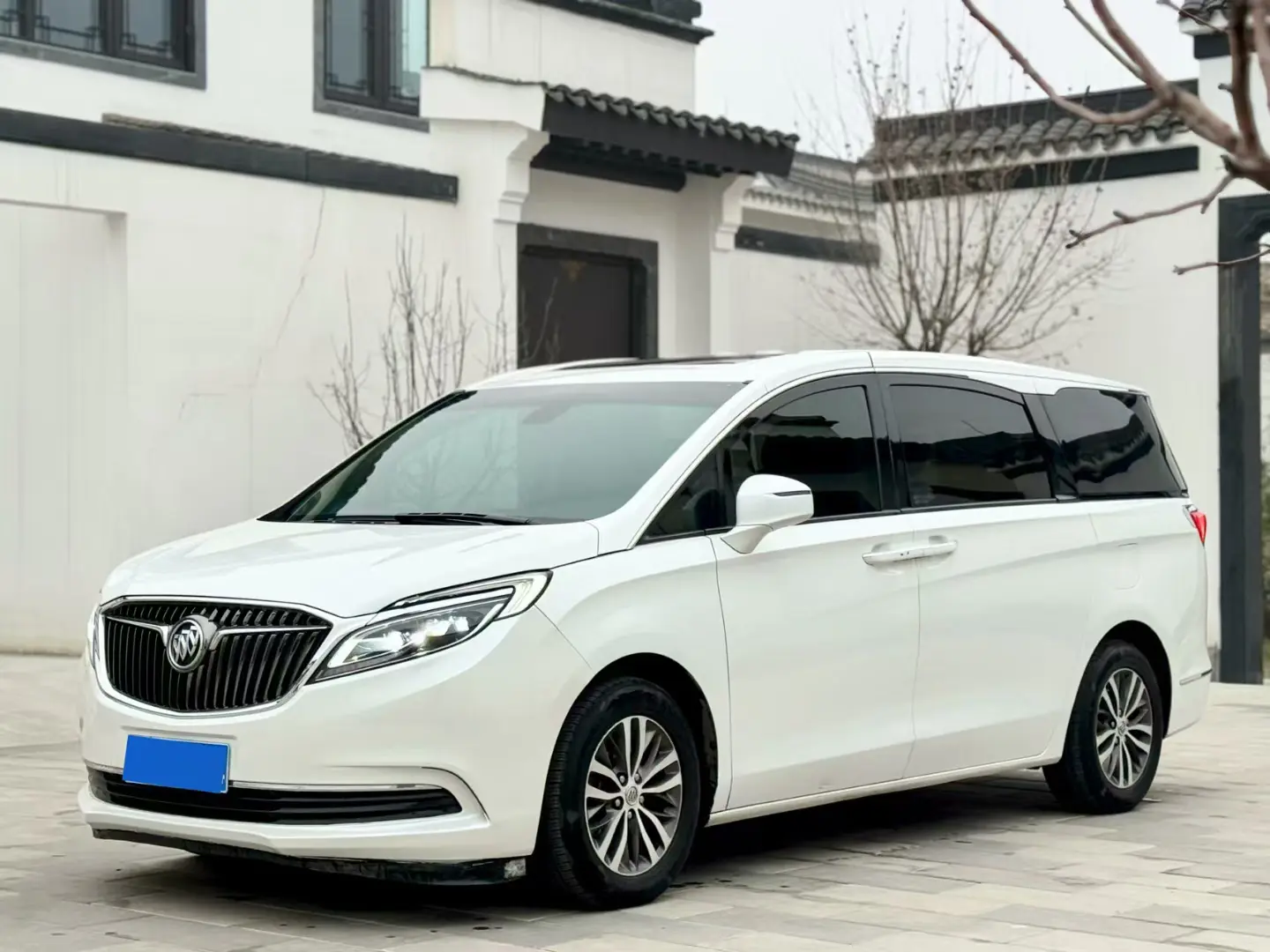 Buick GL8  из Китая