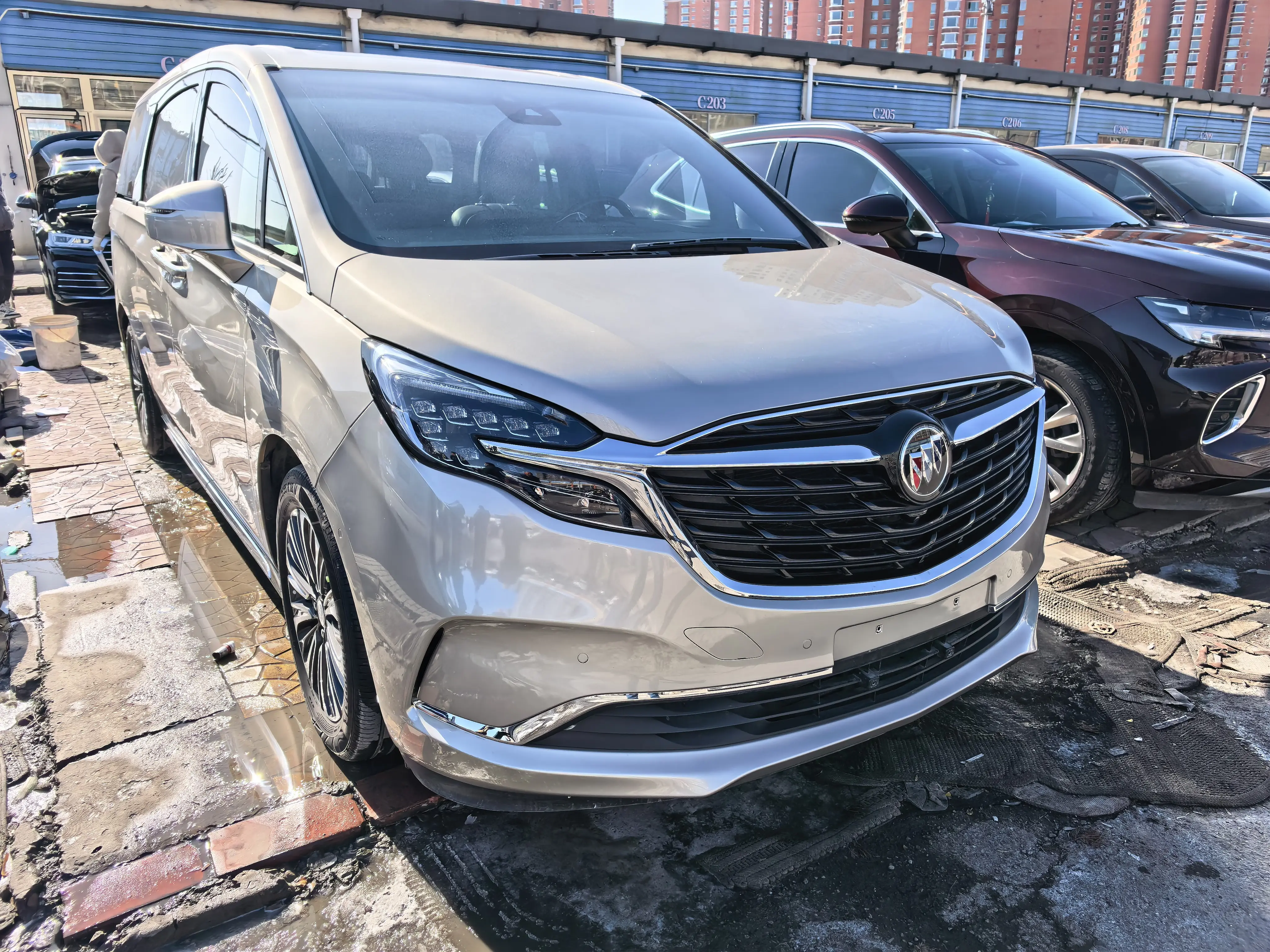 Buick GL8  из Китая